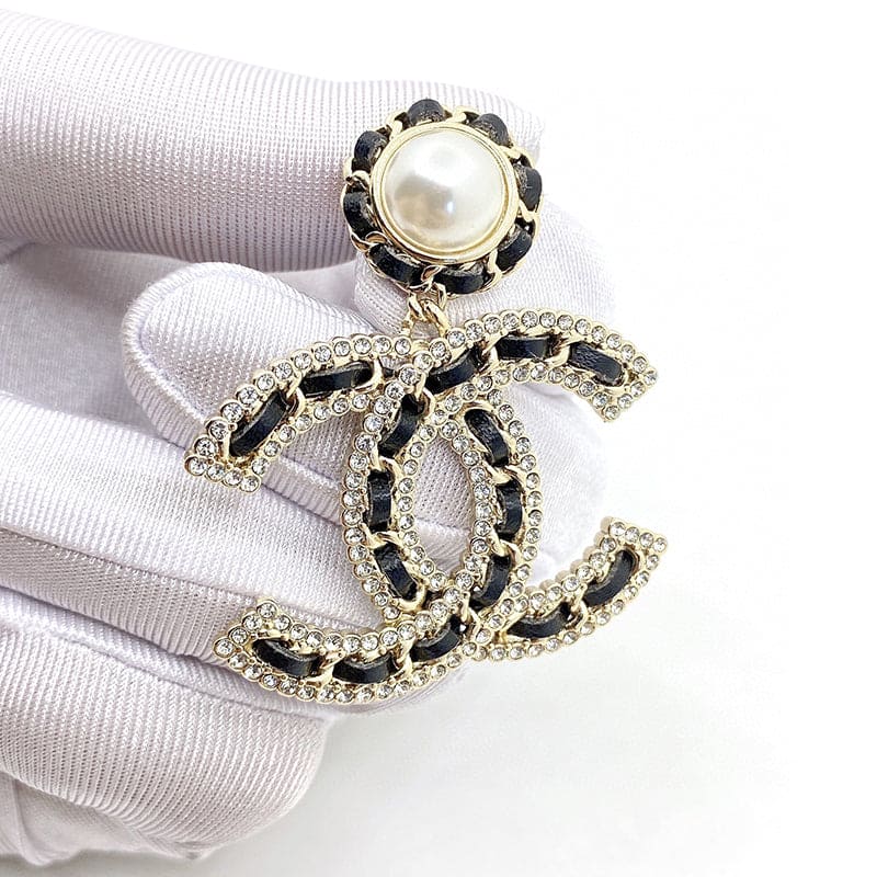 18K  Chanel Pearl Drop Earrings