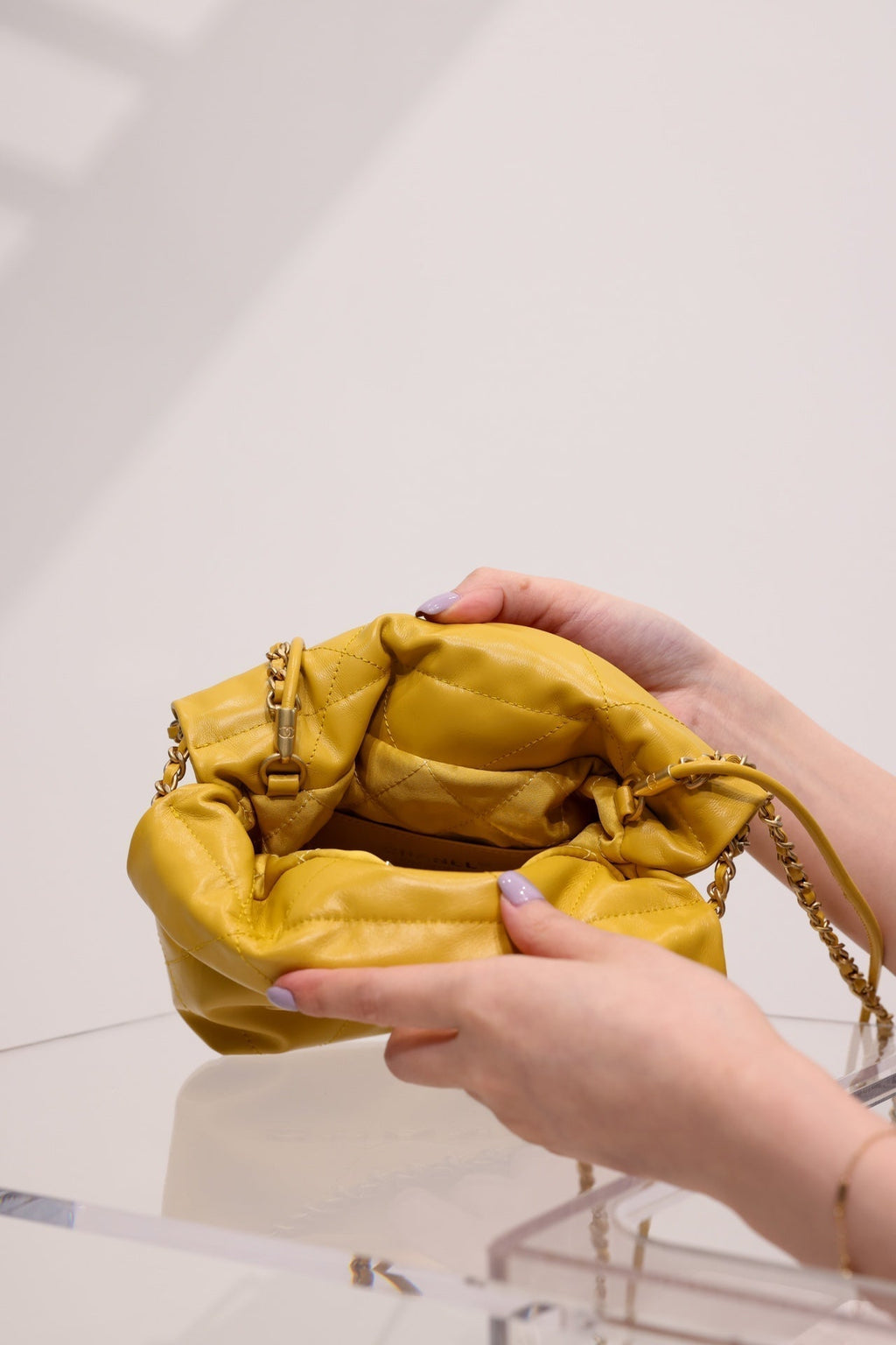 CHANEL HOBO BAG 22 YELLOW LAMBSKIN GOLD HARDWARE