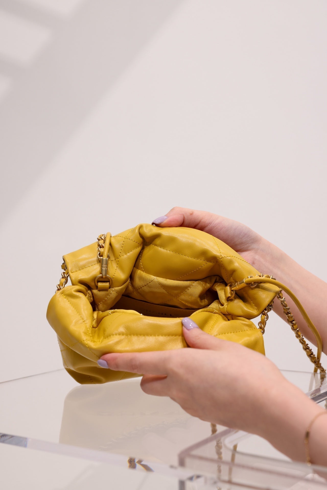 CHANEL HOBO BAG 22 YELLOW LAMBSKIN GOLD HARDWARE