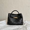 BOTTEGA VENETA SMALL ANDIAMO 25CM BLACK LAMBSKIN