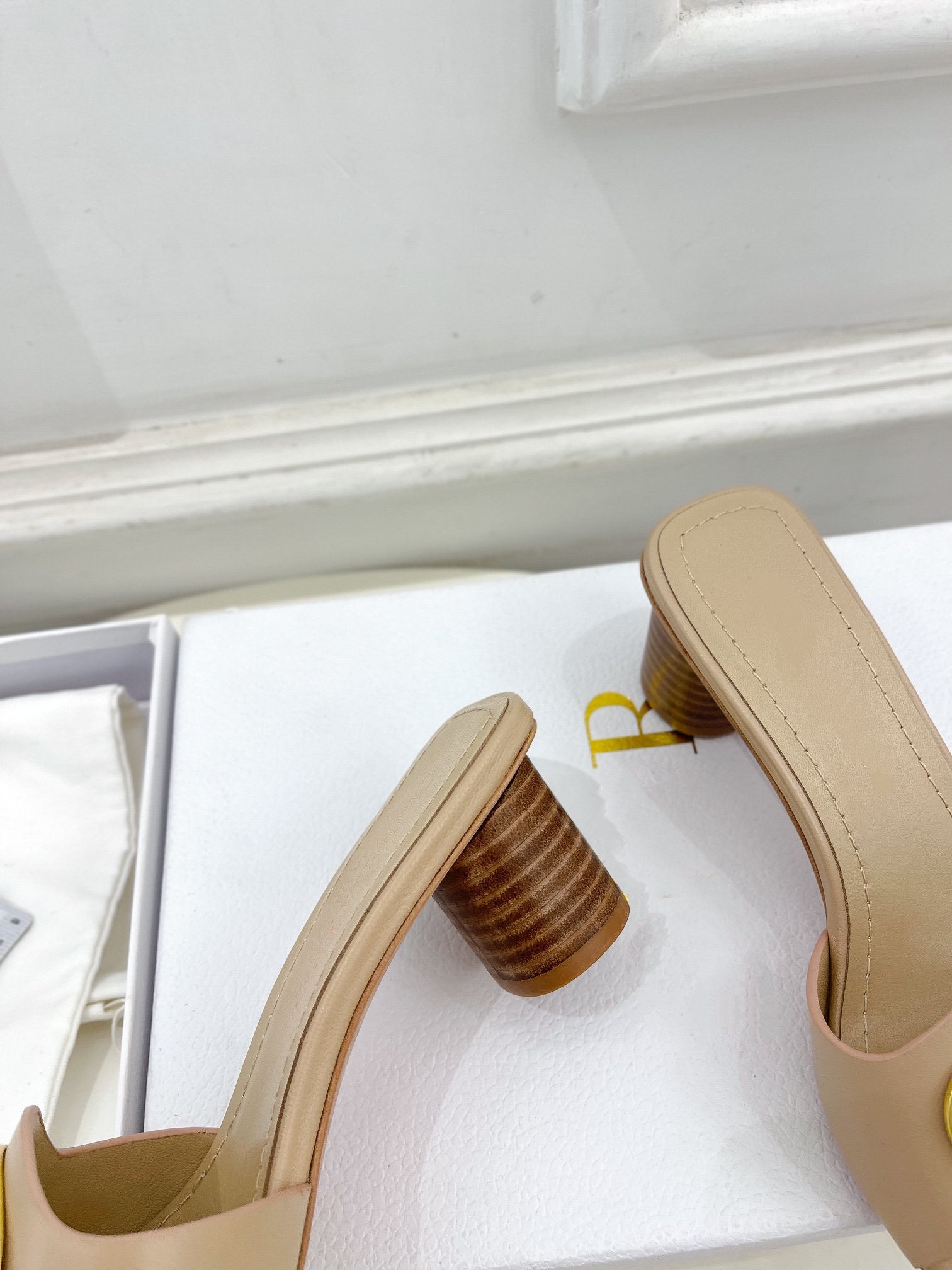 DIOR CD FOREVER HEELED 5CM BEIGE