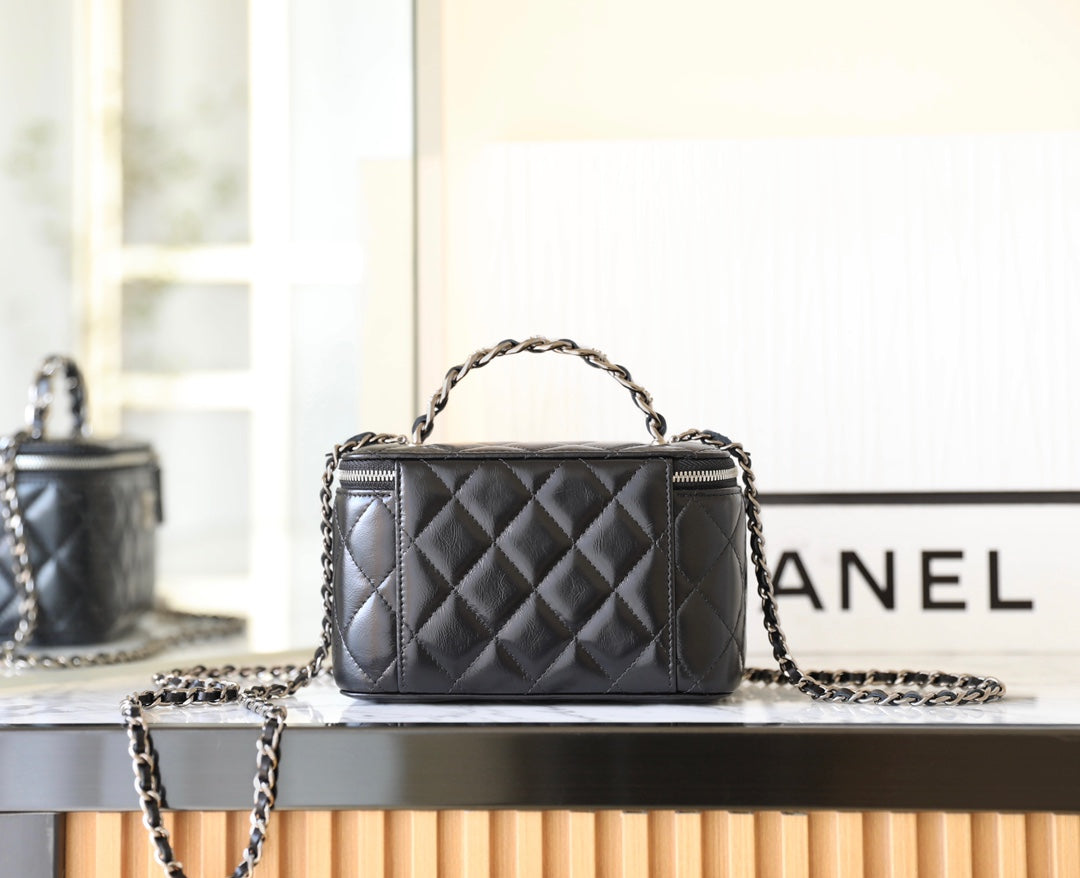 CHANEL VANITY CASE 17 BLACK LAMBSKIN SILVER HARDWARE