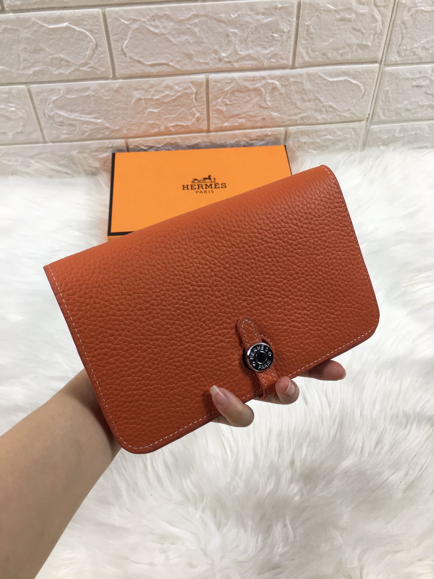 HERMES DOGON WALLET 20 ORANGE GRAINED CALFSKIN