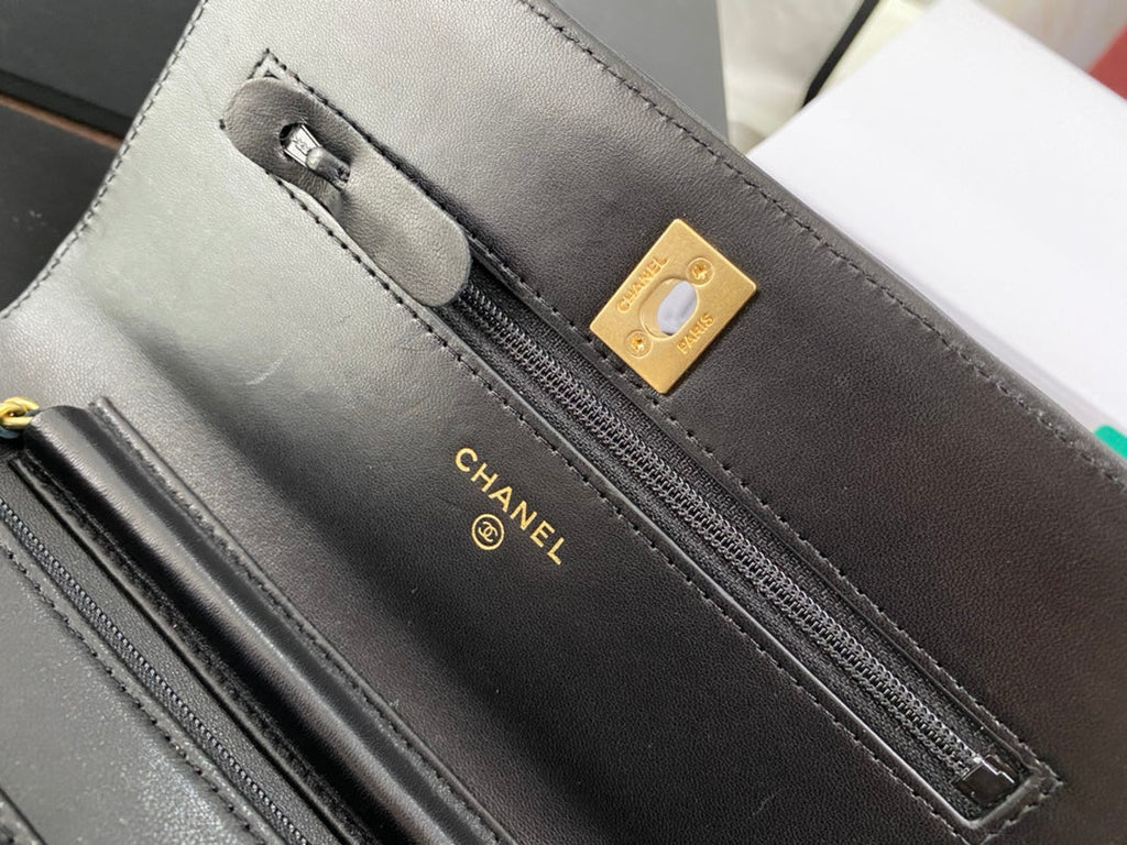CHANEL CLASSIC WOC 19CM BLACK LAMBSKIN GOLD HARDWARE