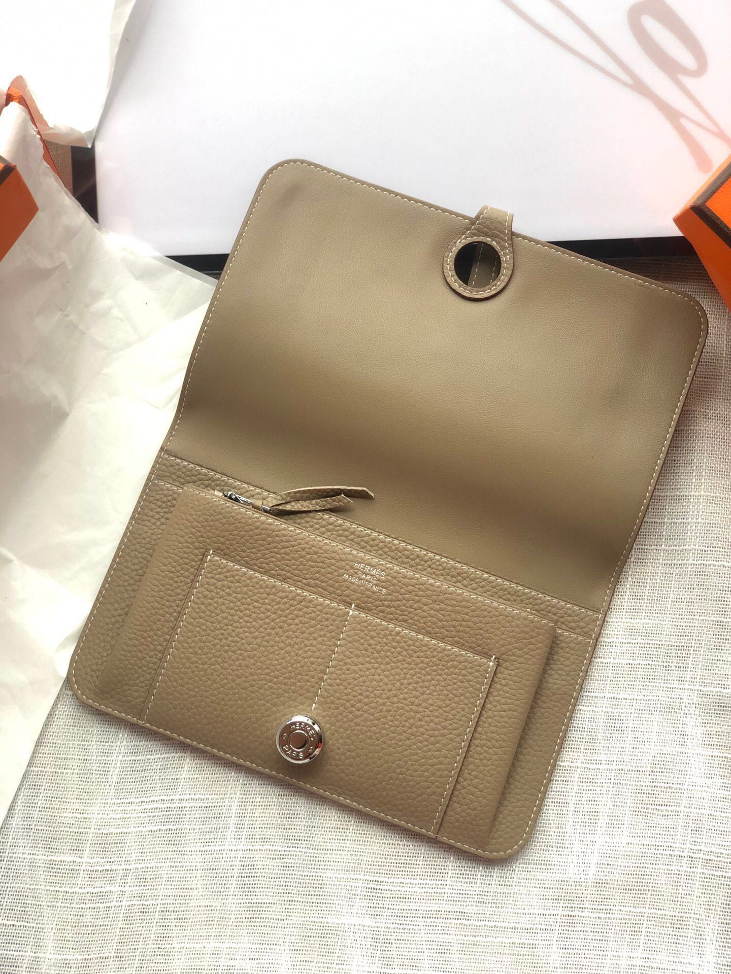HERMES Dogon Wallet 20 KHAKI Togo Shw
