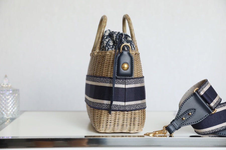 DIOR LARGE 28 BASKET BAG IN BLACK OBLIQUE JACQUARD AND BEIGE WICKER