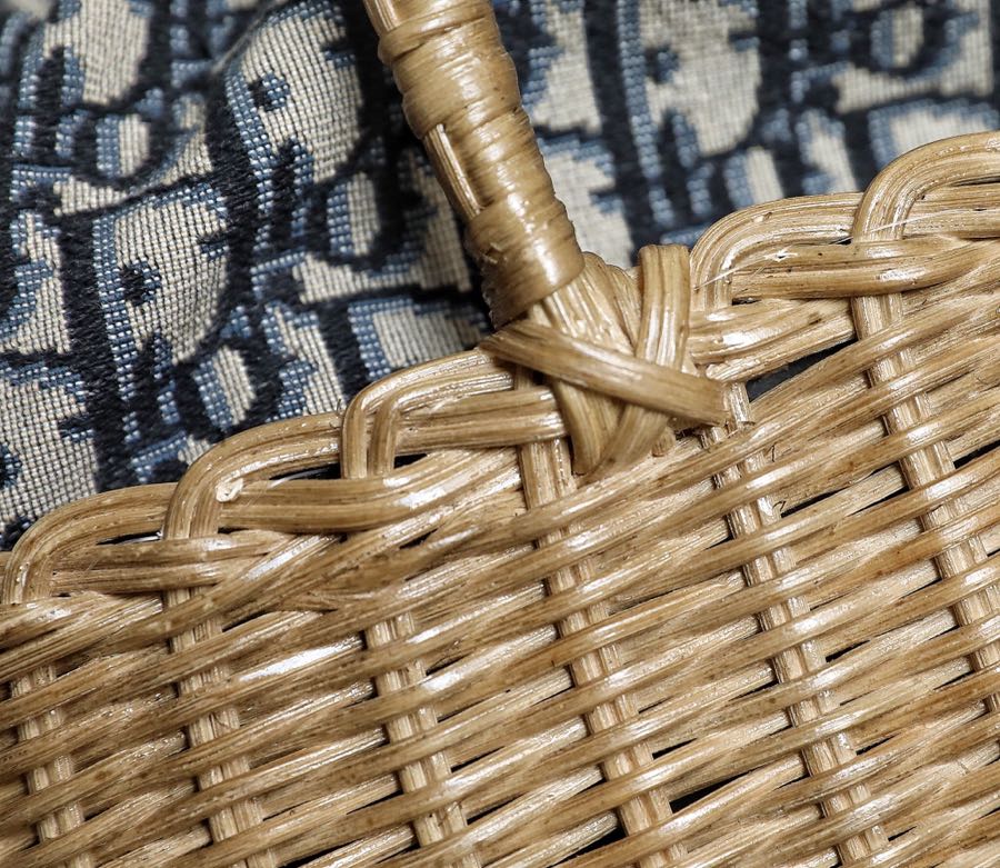 DIOR LARGE 28 BASKET BAG IN BLACK OBLIQUE JACQUARD AND BEIGE WICKER