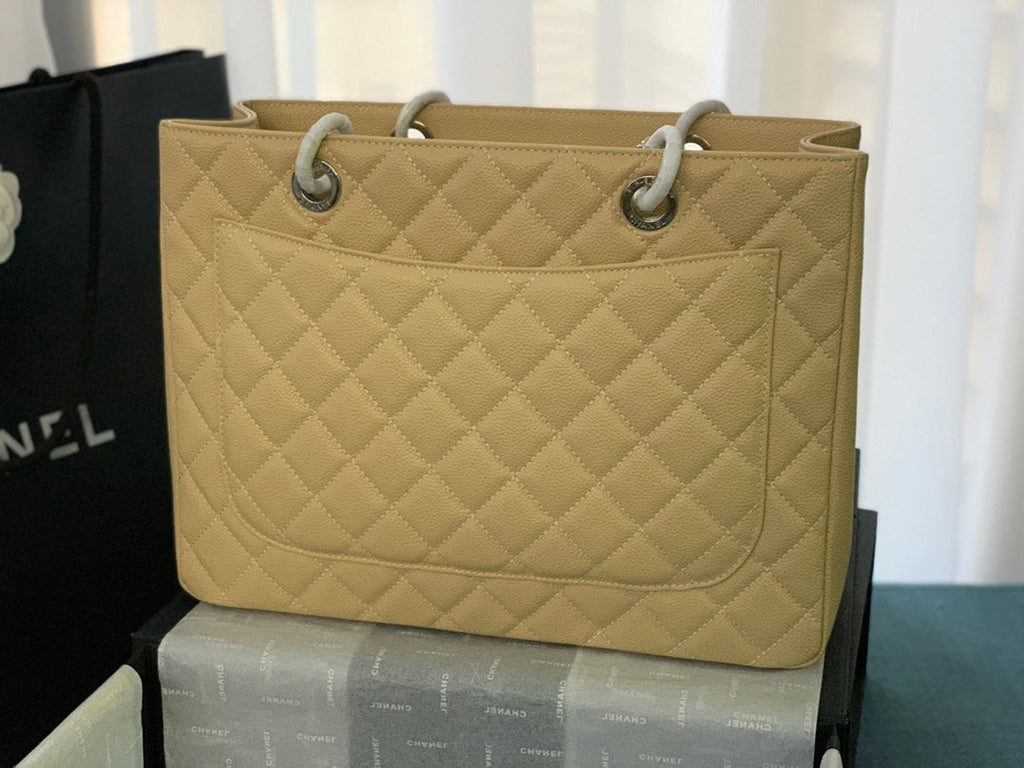 CHANEL 25S MEDALLION TOTE 33 CM IN BEIGE CAVIAR WITH SILVER HARDWARE