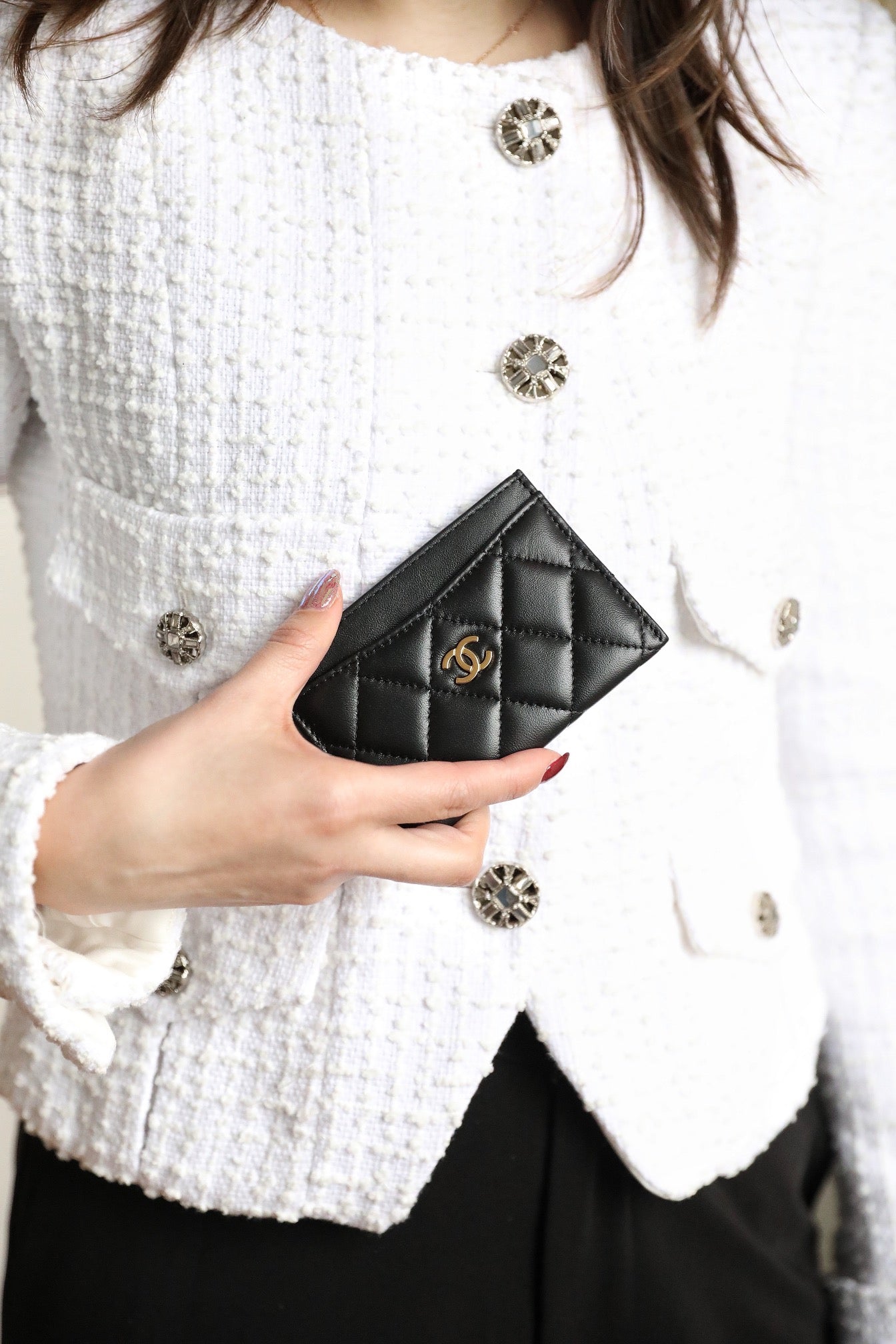 CHANEL CARD HOLDER 11 BLACK CALFSKIN GOLD ICON