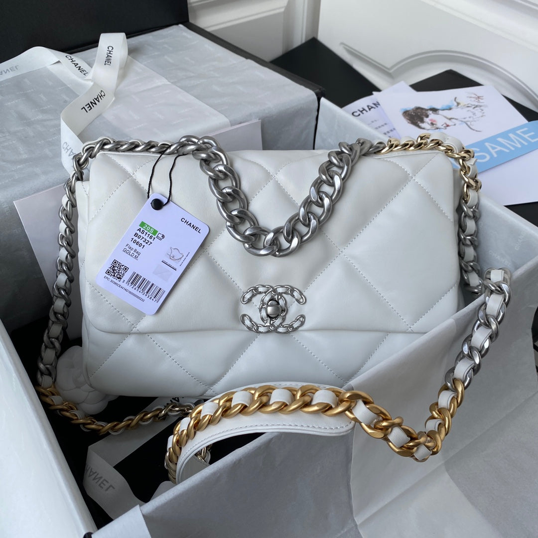 CHANEL LARGE 30 FLAP BAG IN WHITE LAMBSKIN