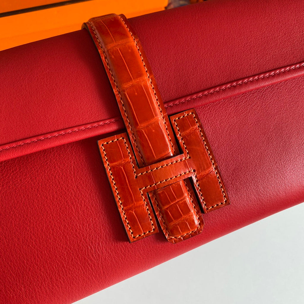 HERMES JIGE ELAN 29 CLUTCH IN RUBY RED CALFSKIN WITH APPLE RED LIZARD SKIN
