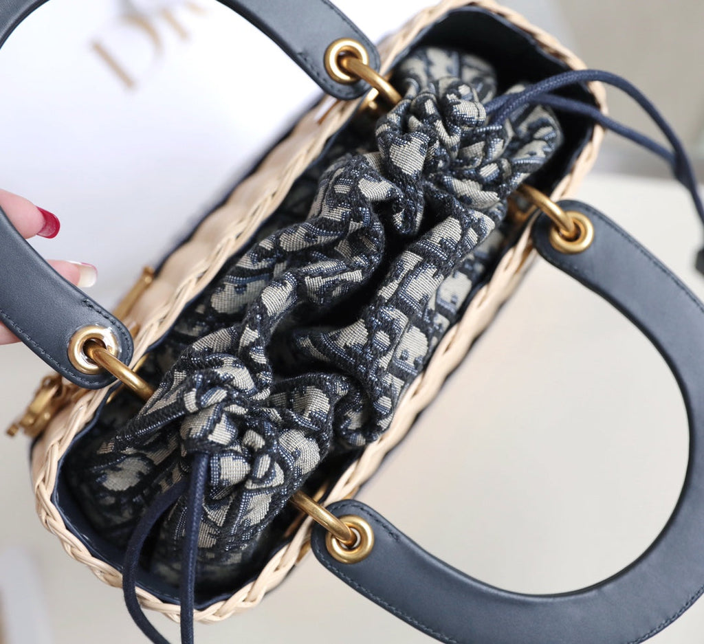 DIOR LADY 24 BASKET BAG IN BLACK OBLIQUE JACQUARD MIX BEIGE WICKER