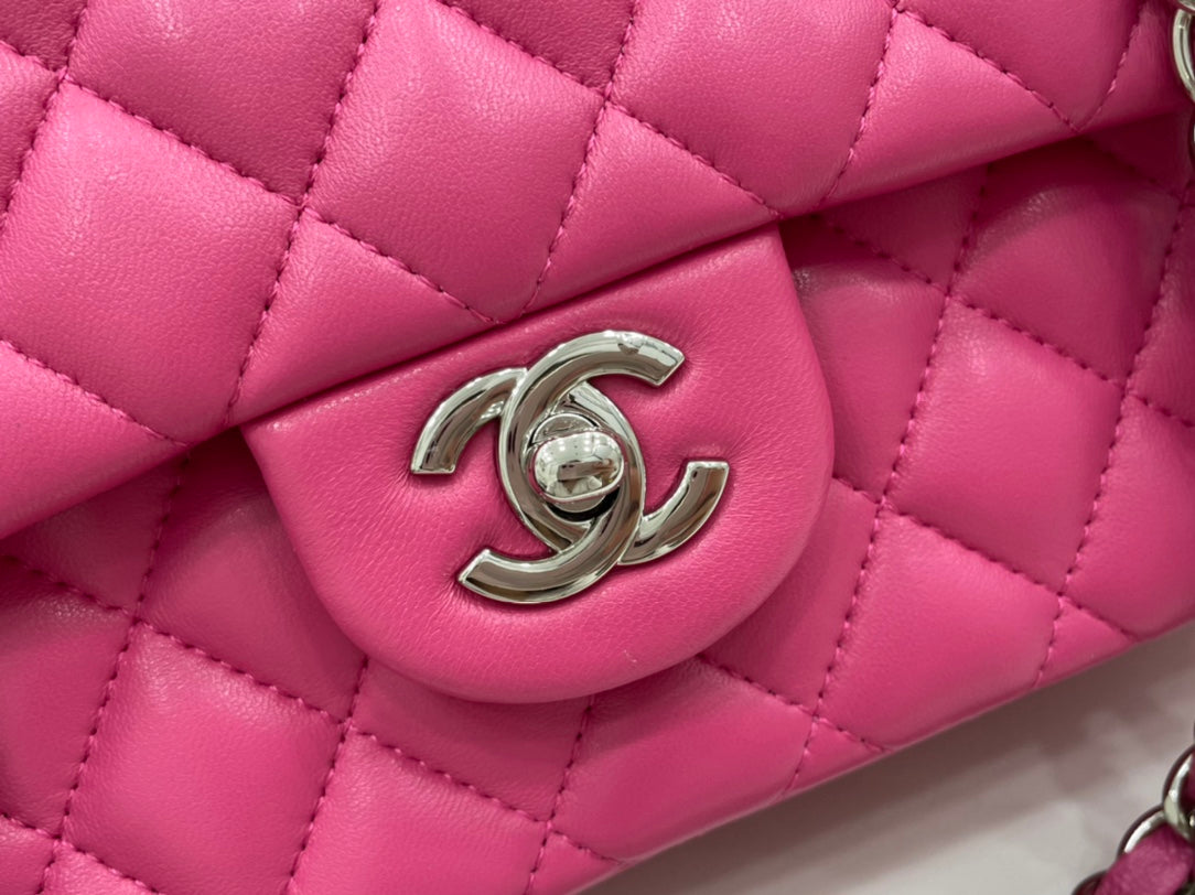 CHANEL 25 CLASSIC SMALL DOUBLE FLAP BAG IN BRIGHT PINK CALFSKIN WITH STRAP