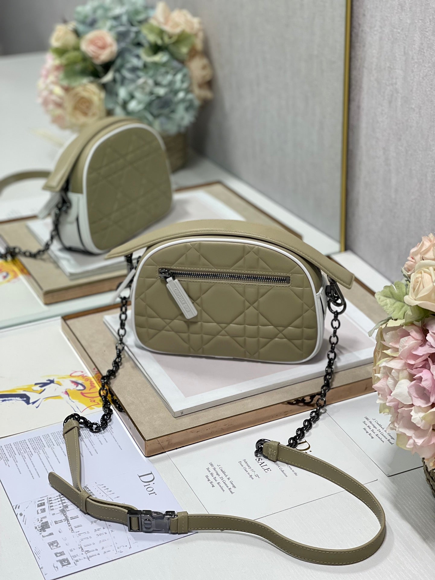 DIOR VIBE HOBO 22 BAG IN ECRU BEIGE CALFSKIN