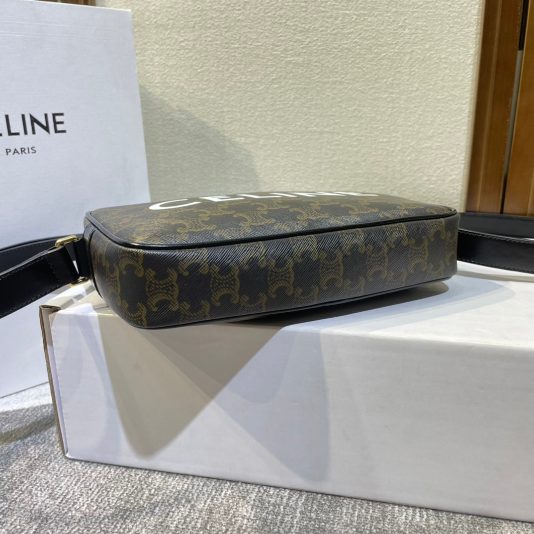 CELINE MEDIUM MESSENGER BAG 23 IN BLACK TRIOMPHE CANVAS WITH  PRINT