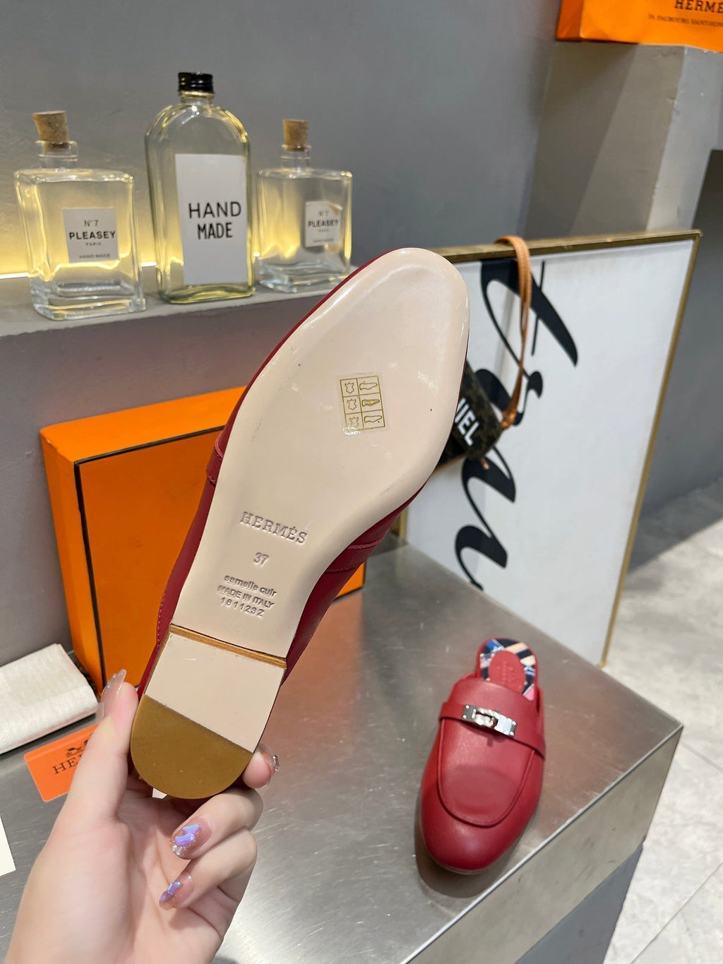 HERMES 0Z MULE RUBY CALFSKIN WITH PATTERN