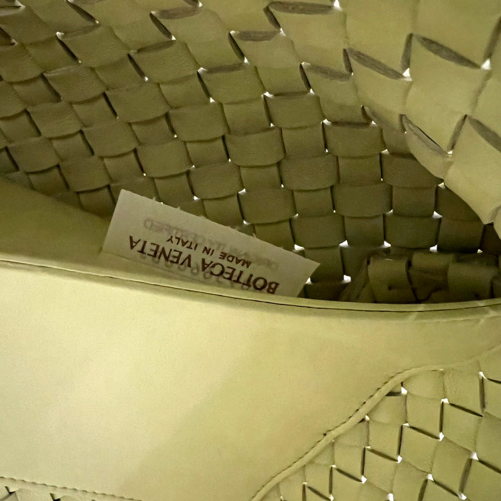 BOTTEGA VENETA LARGE CABAT 51 IN PASTEL YELLOW LAMBSKIN