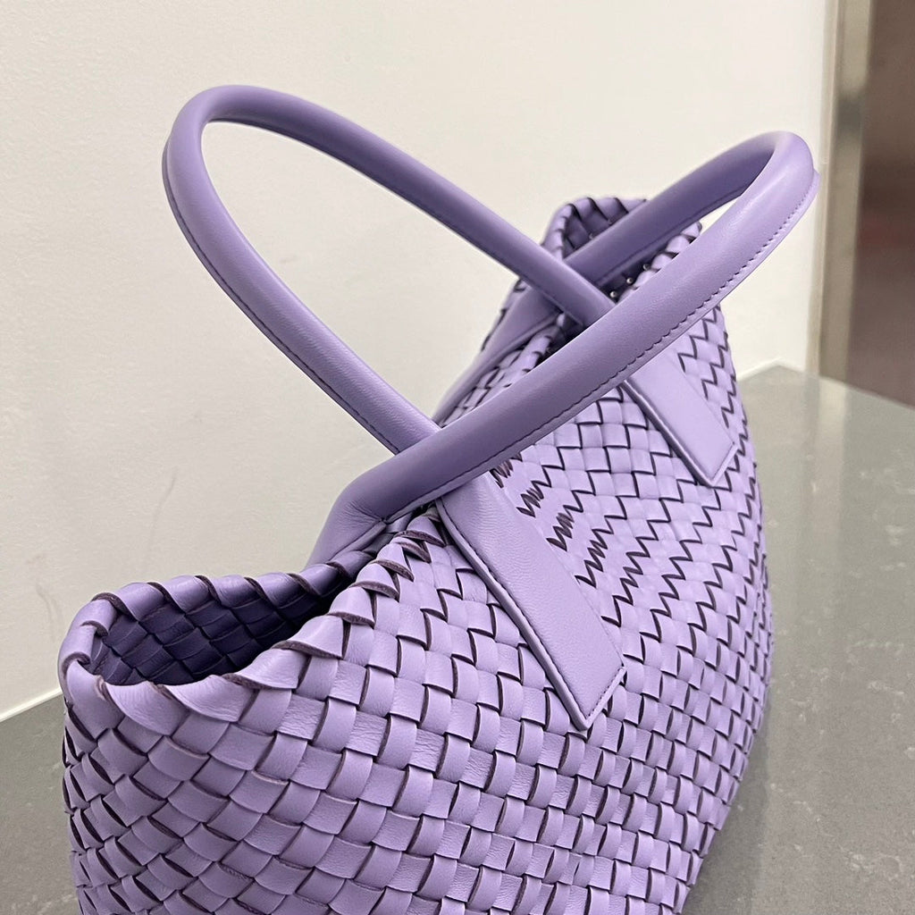 BOTTEGA VENETA SMALL CABAT 32 IN PERIWINKLE PURPLE LAMBSKIN