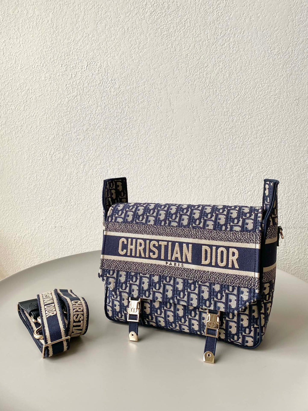 DIOR MEDIUM CAMP BAG 28 OBLIQUE BLUE EMBROIDERY