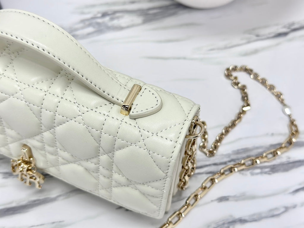 DIOR LADY 21 CHAIN BAG IN WHITE LAMBSKIN