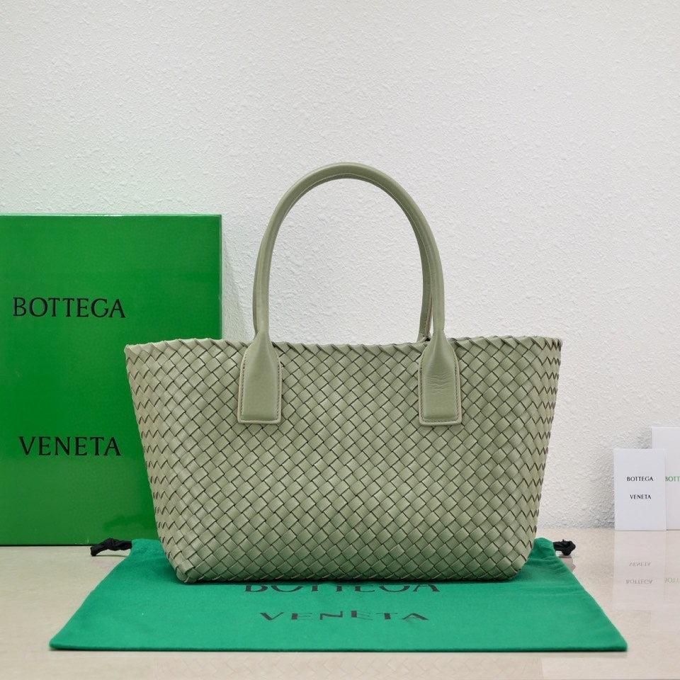 BOTTEGA VENETA Large Cabat 45cm Light Green Lambskin Ghw