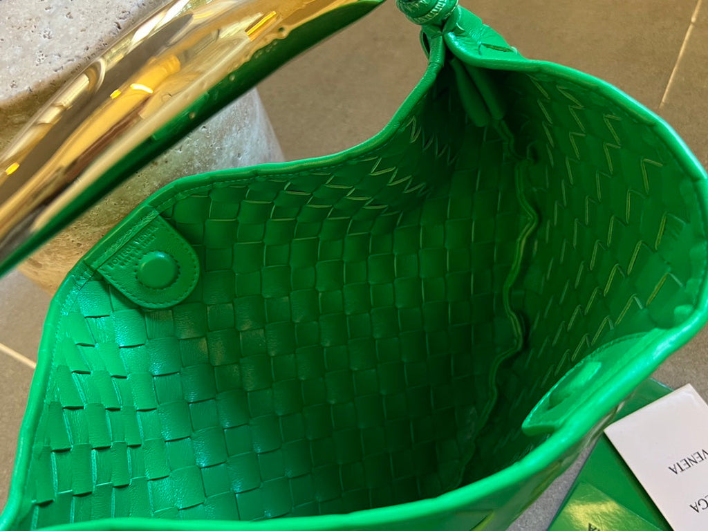BOTTEGA VENETA SARDINE 33 WITH CHAIN IN SHAMROCK GREEN LAMBSKIN