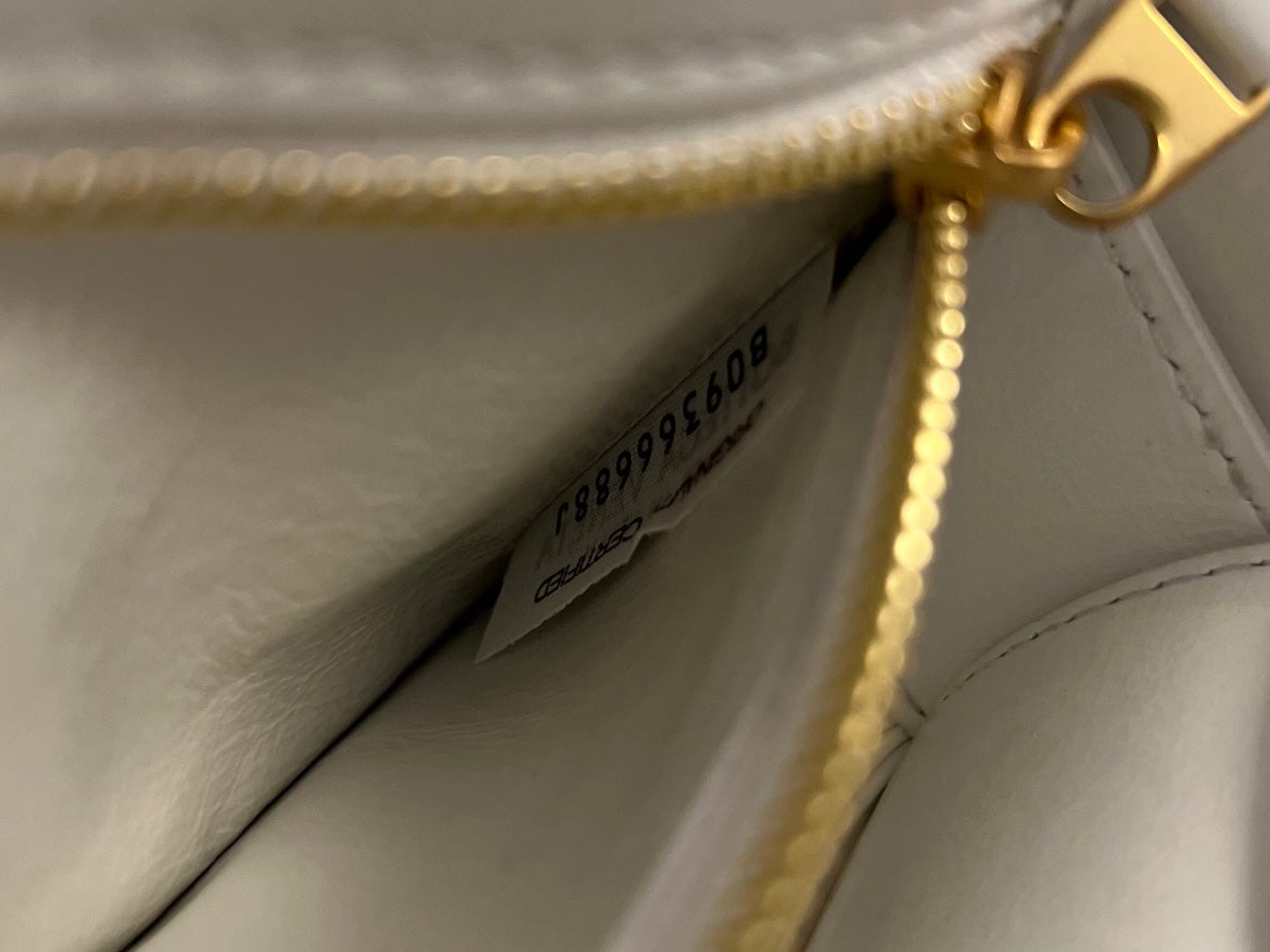 BOTTEGA VENETA MINI CASSETTE 19 IN WHITE SOFT LAMBSKIN