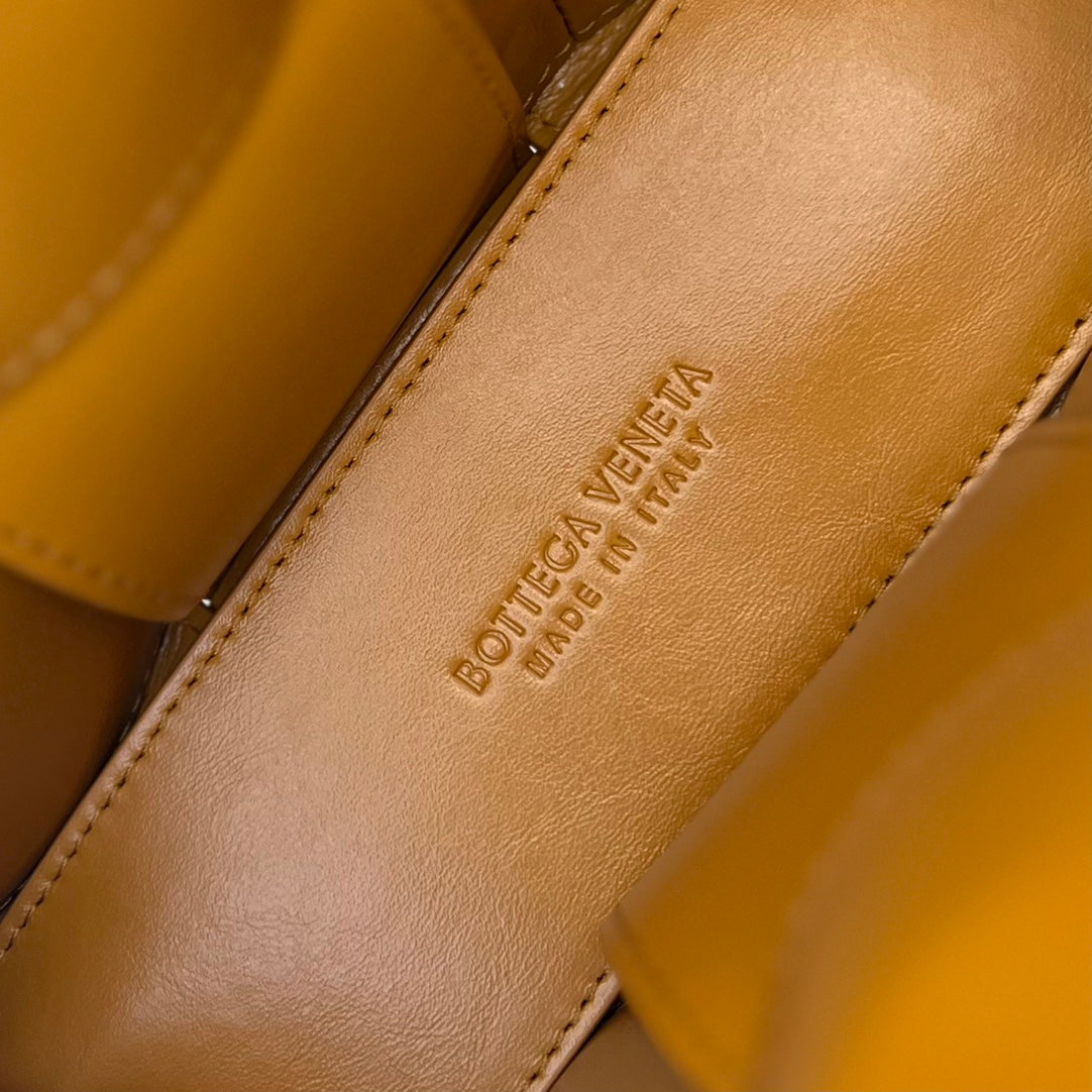 BOTTEGA VENETA CANDY ARCO TOTE 20 IN RAW SIENNA SOFT LAMBSKIN