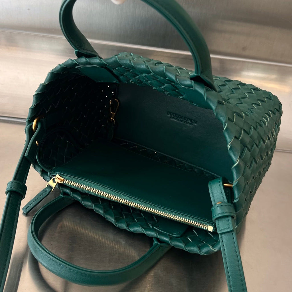 BOTTEGA VENETA MINI CABAT 20 IN KAITOKE GREEN LAMBSKIN