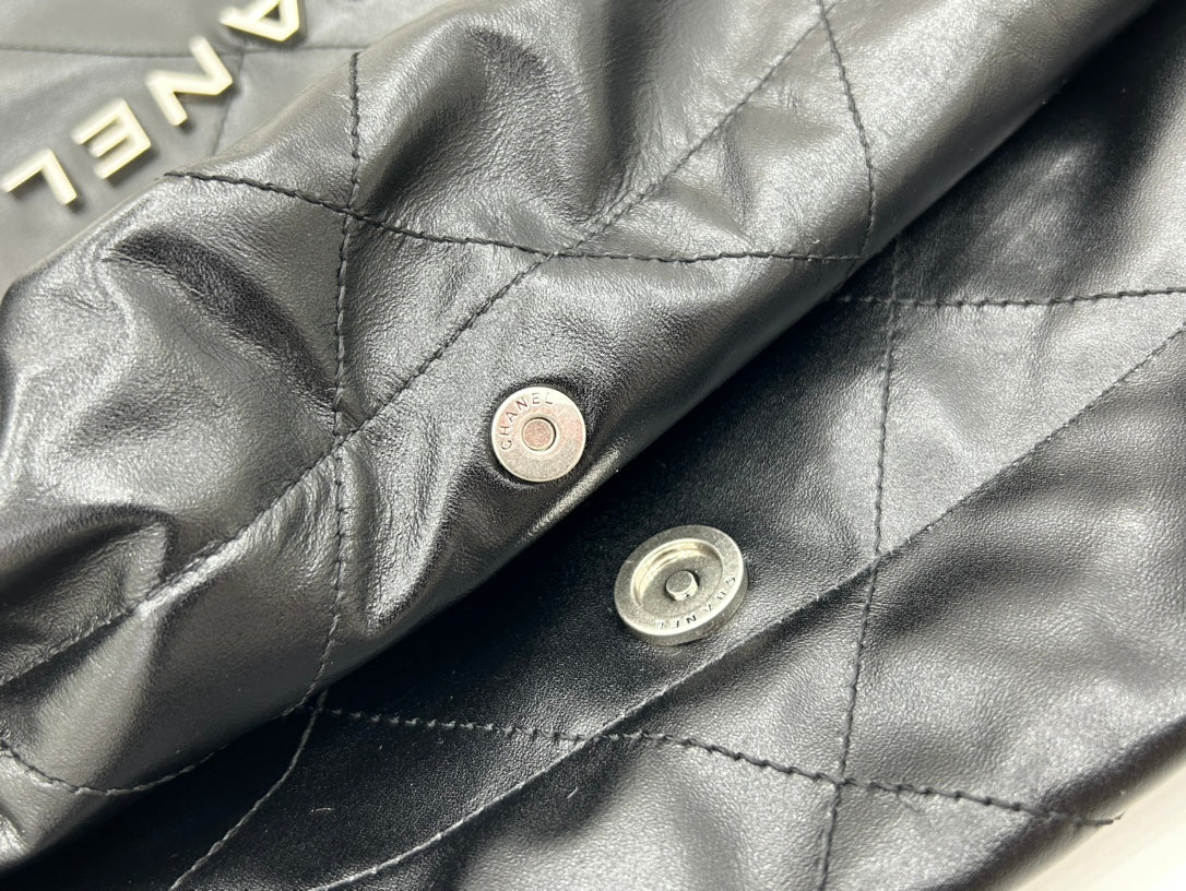 CHANEL MEDIUM 37 HANDBAG IN BLACK CALFSKIN SILVER HARDWARE