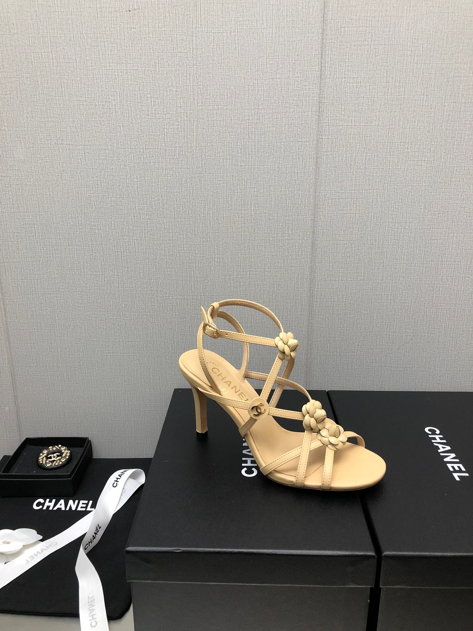 CHANEL FLORAL HIGH HEEL SANDAL IN SAND YELLOW LAMBSKIN