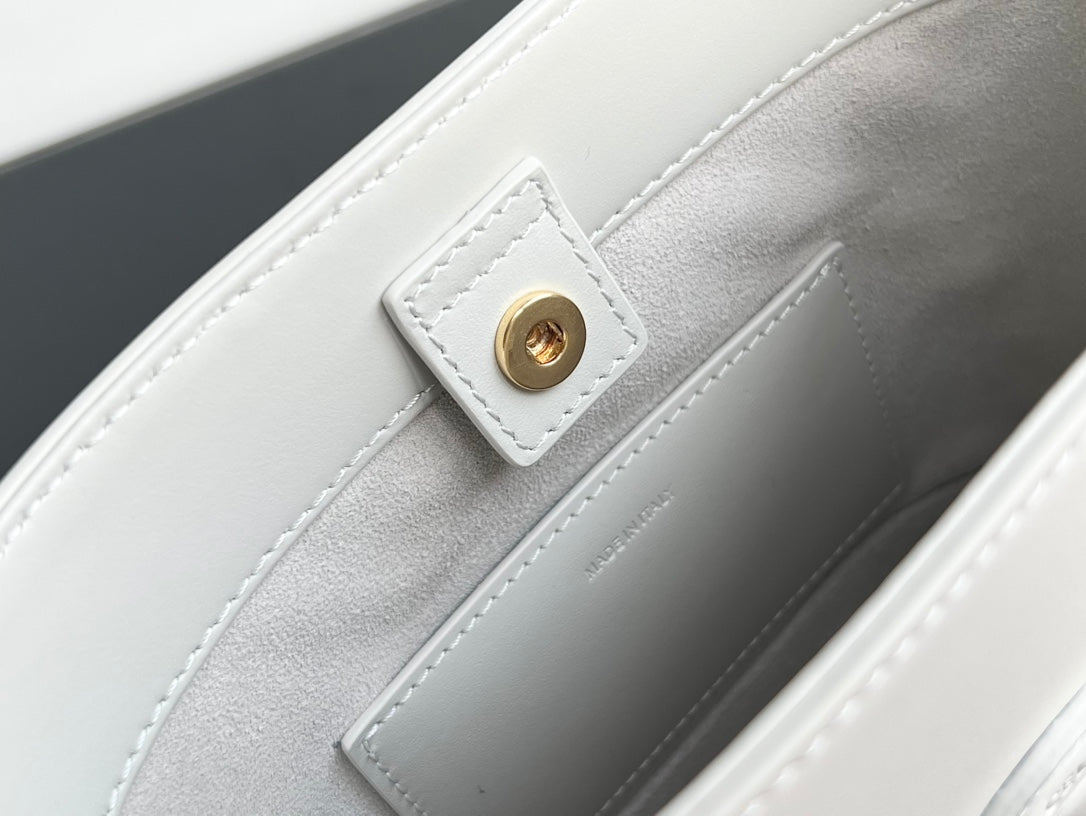 CELINE CUIR TRIPHOME 19 WHITE SMOOTH CALFSKIN BUCKET BAG