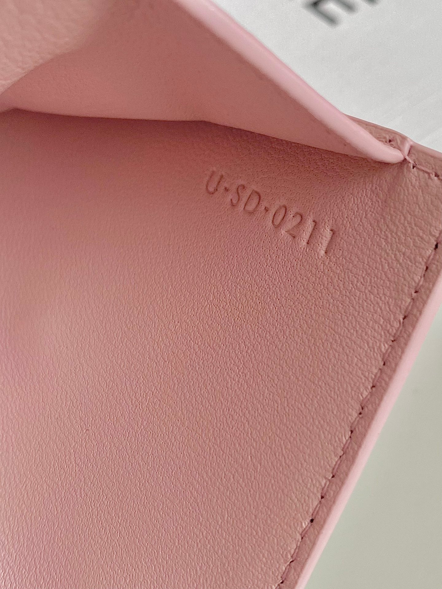 CELINE TRIPHOME 10 TRIFOLD WALLET CALFSKIN PINK PASTEL
