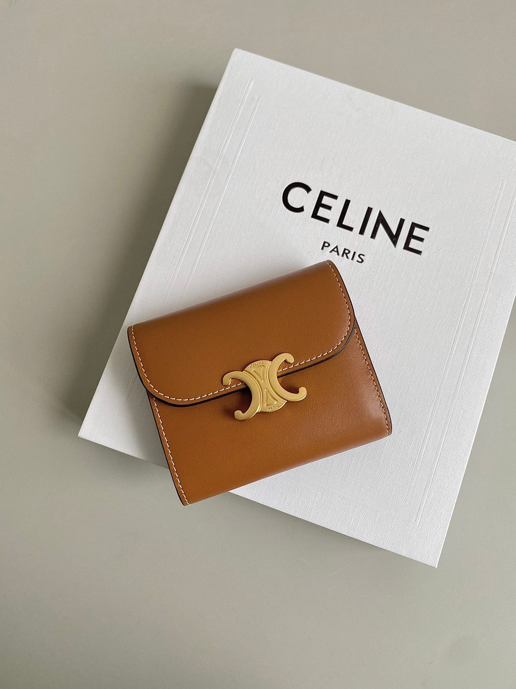 CELINE TRIPHOME 10 TRIFOLD WALLET CALFSKIN CINNAMON BROWN