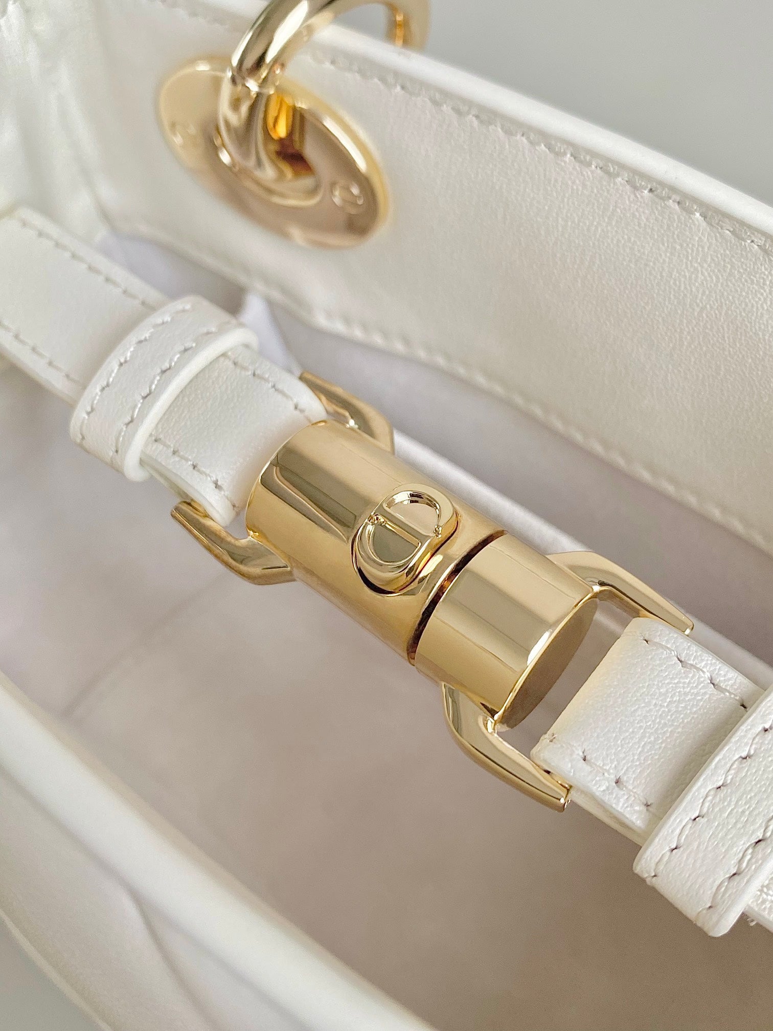 DIOR MINI LADY 19 IN WHITE LAMBSKIN