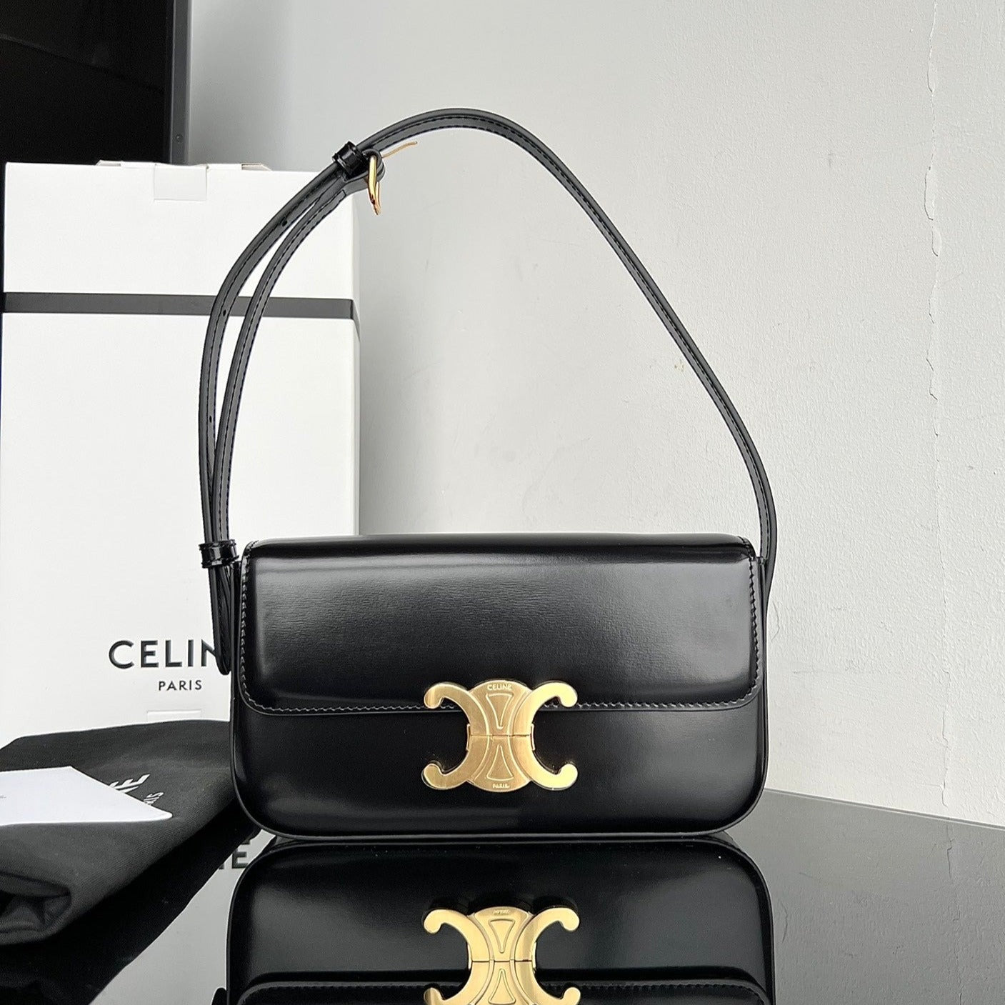 CELINE TRIOMPHE 20 BLACK CALFSKIN