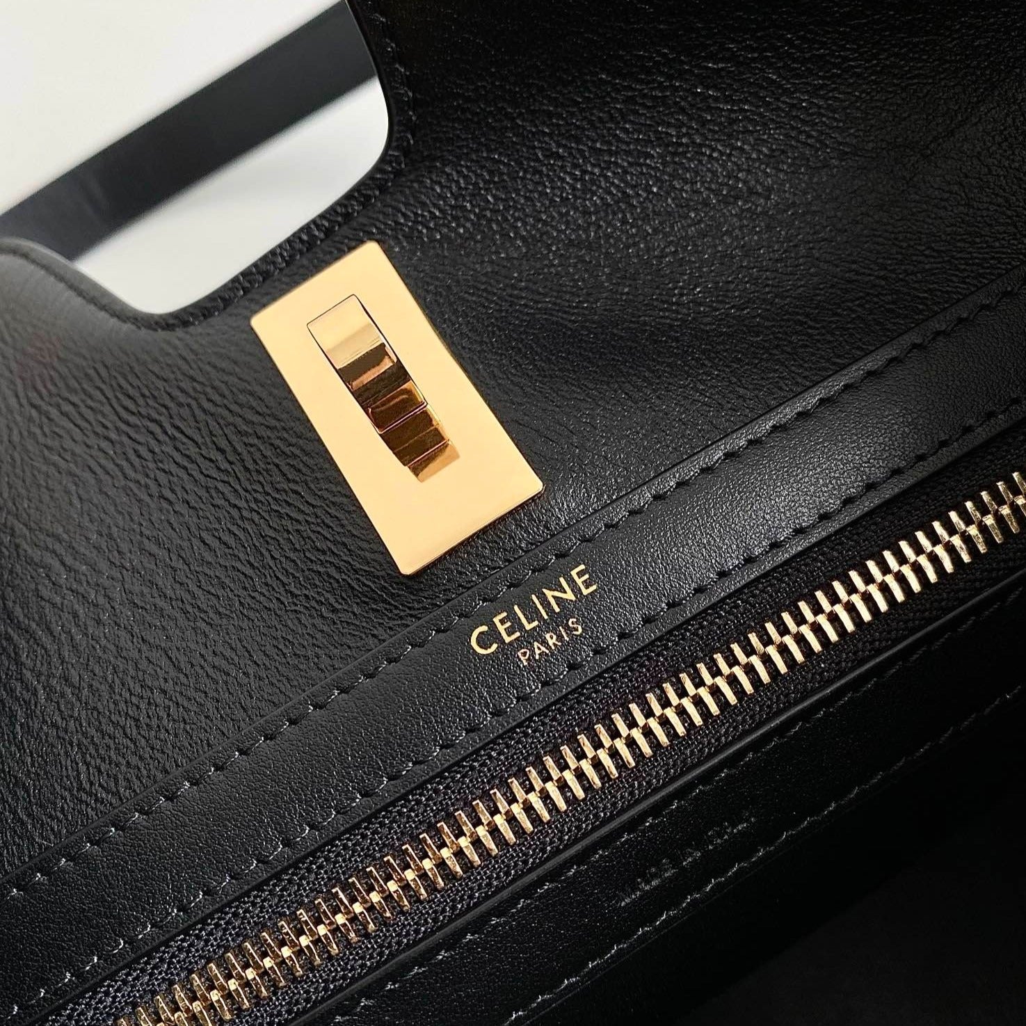 CELINE CABAS TRIOMPHE 37 BLACK IN SMOOTH CALFSKIN