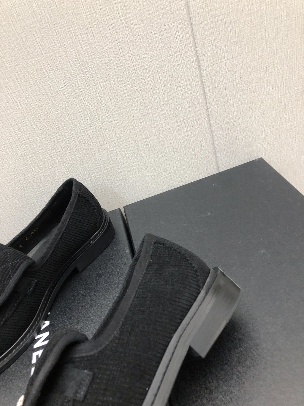 CHANEL moasins black denim 40mm