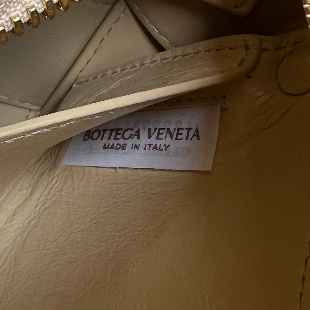 BOTTEGA VENETA SMALL BRICK CASSETTE 23 IN BLOND BEIGE SOFT LAMBSKIN