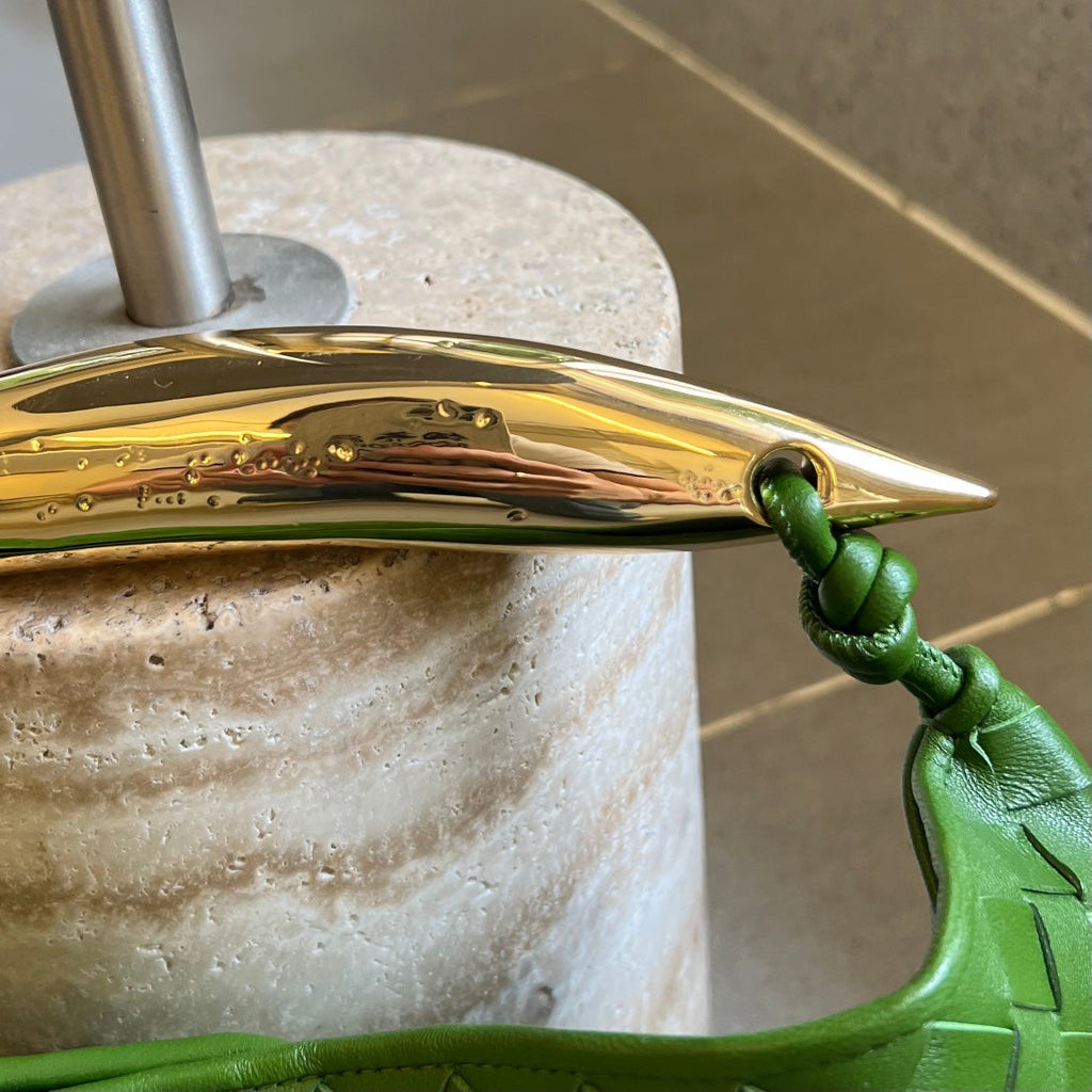 BOTTEGA VENETA SARDINE 33 WITH CHAIN IN EMERALD GREEN LAMBSKIN