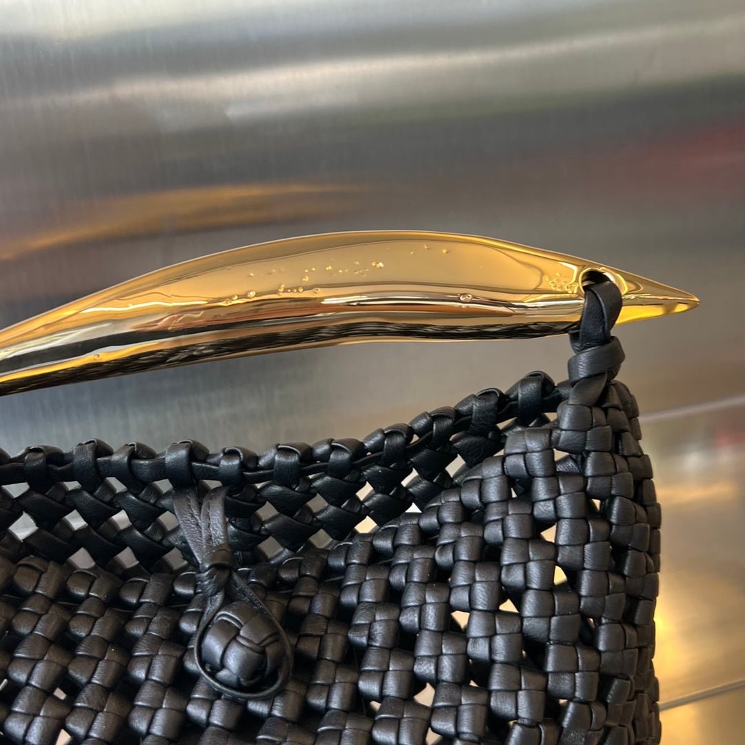 BOTTEGA VENETA SARDINE 29 BAG IN BLACK LAMBSKIN