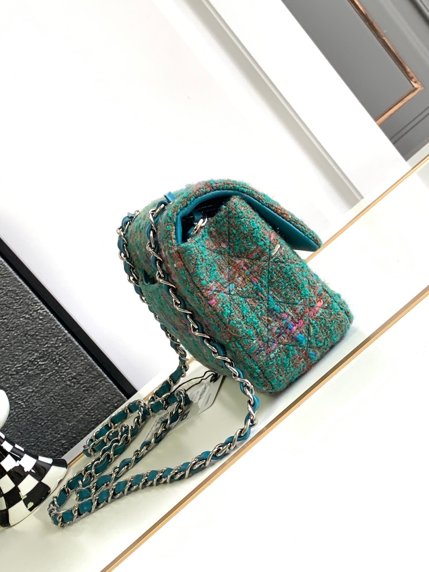 CHANEL MEDIUM 20 CLASSIC BAG IN GREEN FOREST WOOL TWEED
