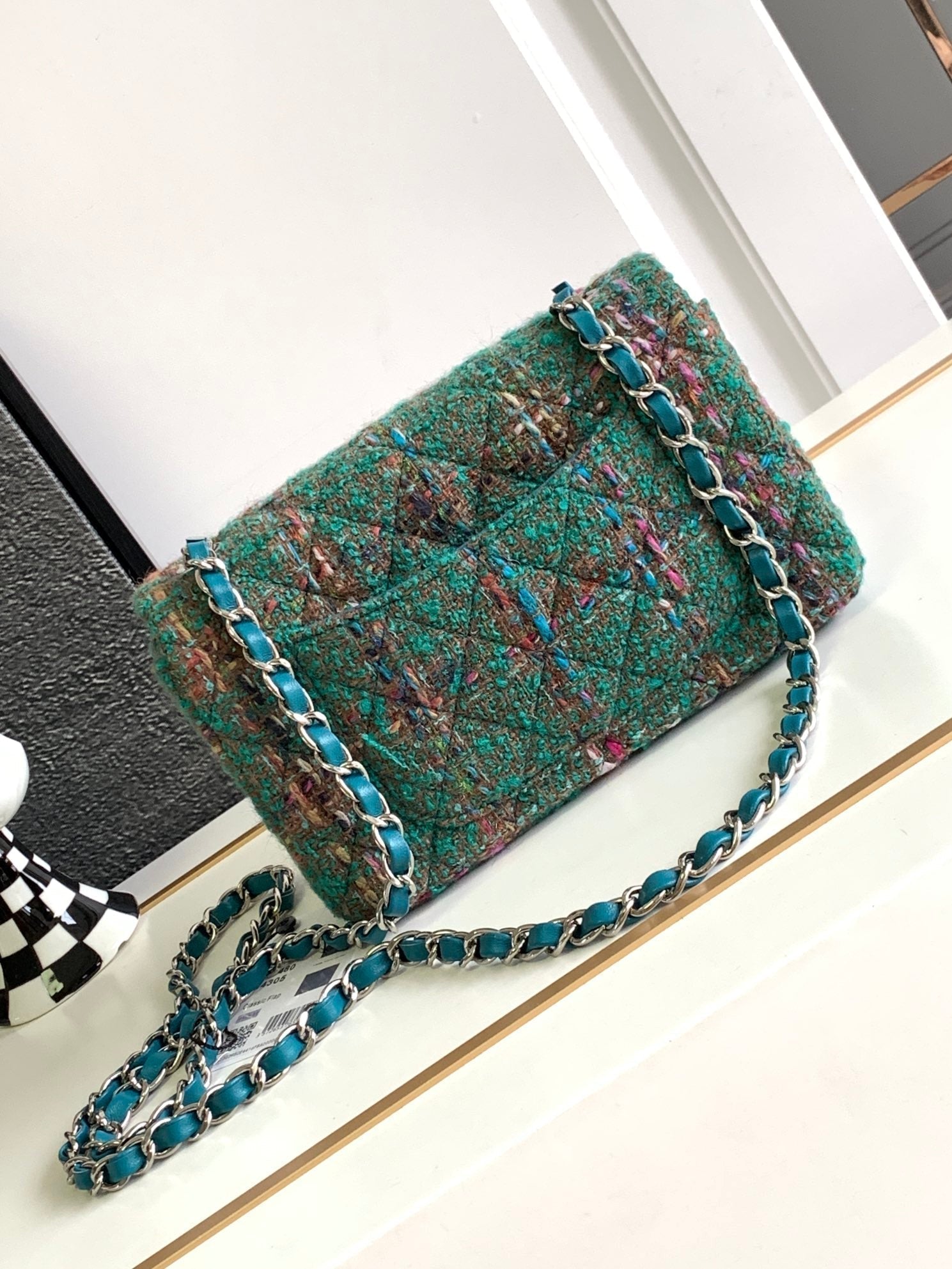 CHANEL MEDIUM 20 CLASSIC BAG IN GREEN FOREST WOOL TWEED