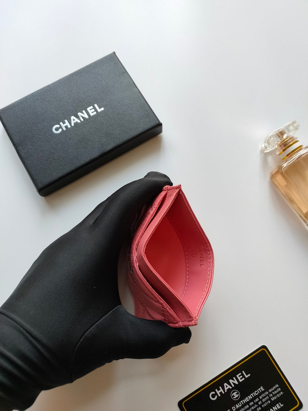 CHANEL CARD HOLDER 11.2 BLUSH PINK CALFSKIN GOLD ICON