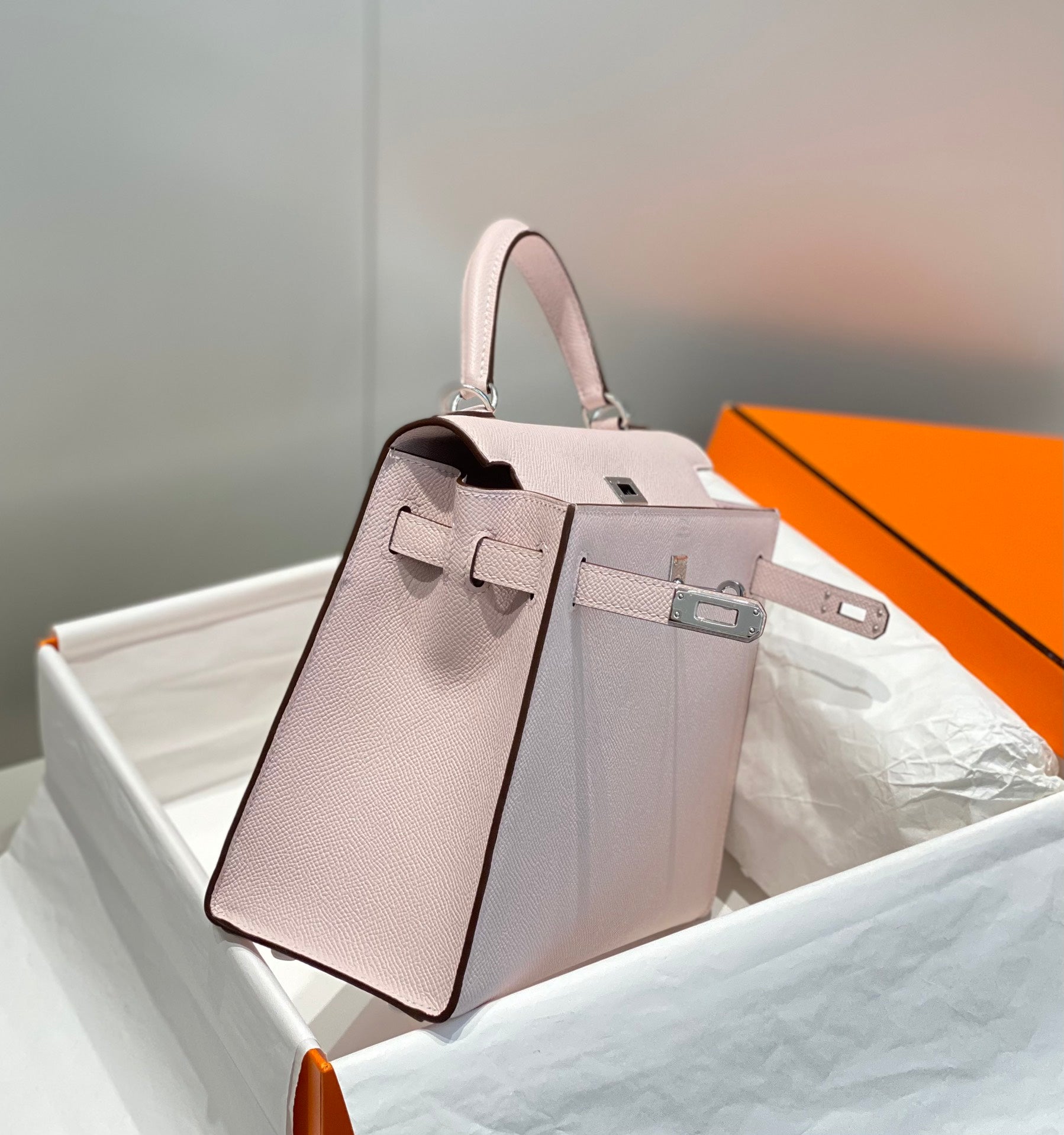 HERMES KELLY 25CM IN EPSOM MAUVE SWIFT CALFSKIN SILVER HARDWARE
