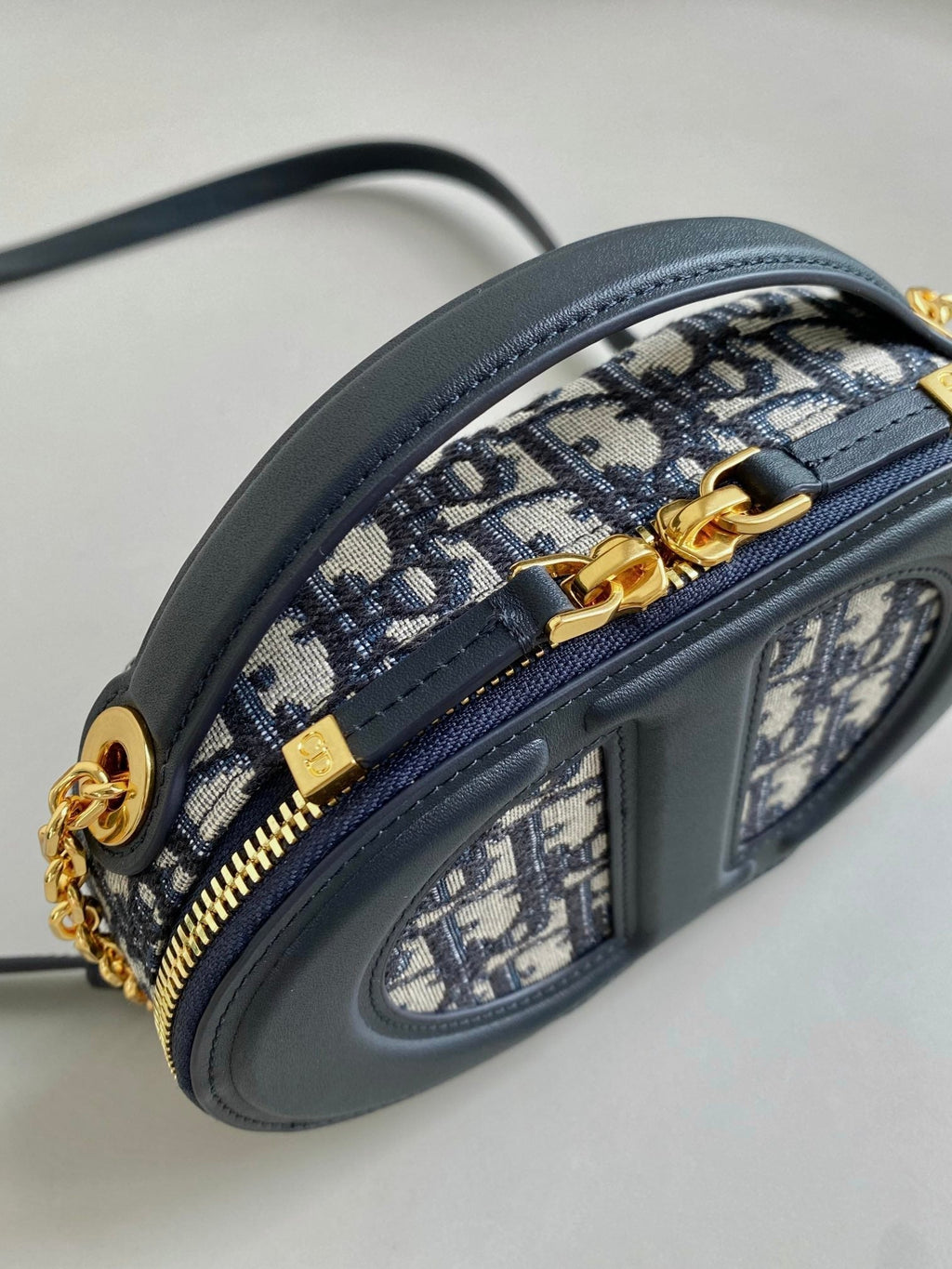 DIOR SIGNATURE 18 OVAL BAG IN BLUE OBLIQUE JACQUARD