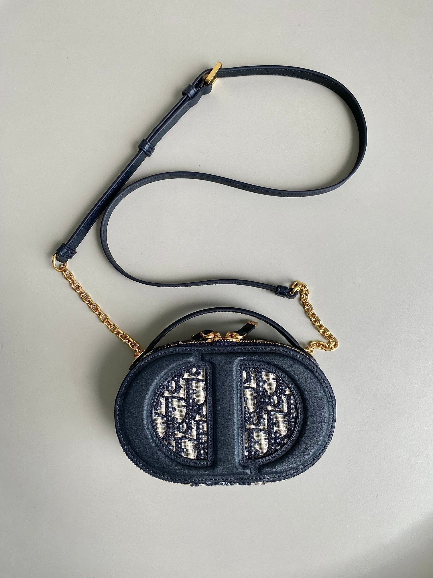 DIOR SIGNATURE 18 OVAL BAG IN BLUE OBLIQUE JACQUARD
