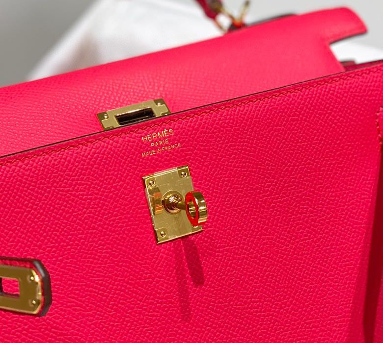 HERMES KELLY 25CM IN ROSE TYRIEN SWIFT CALFSKIN GOLD HARDWARE
