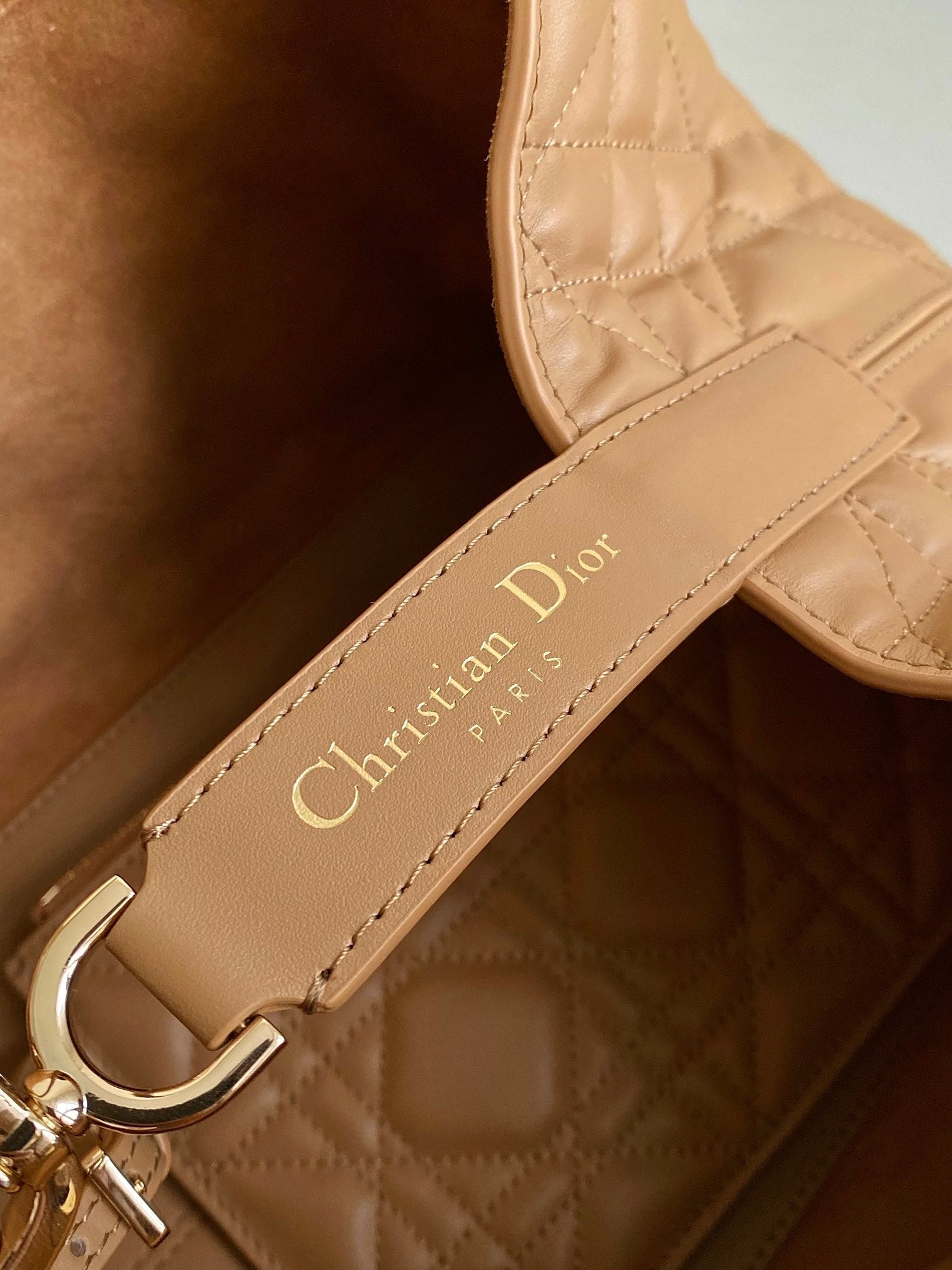 DIOR TOUJOURS 28 BAG IN CAMEL BEIGE LAMBSKIN