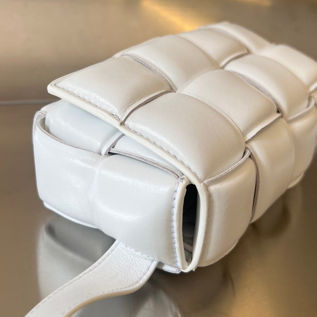BOTTEGA VENETA MINI CASSETTE 18 IN WHITE LAMBSKIN